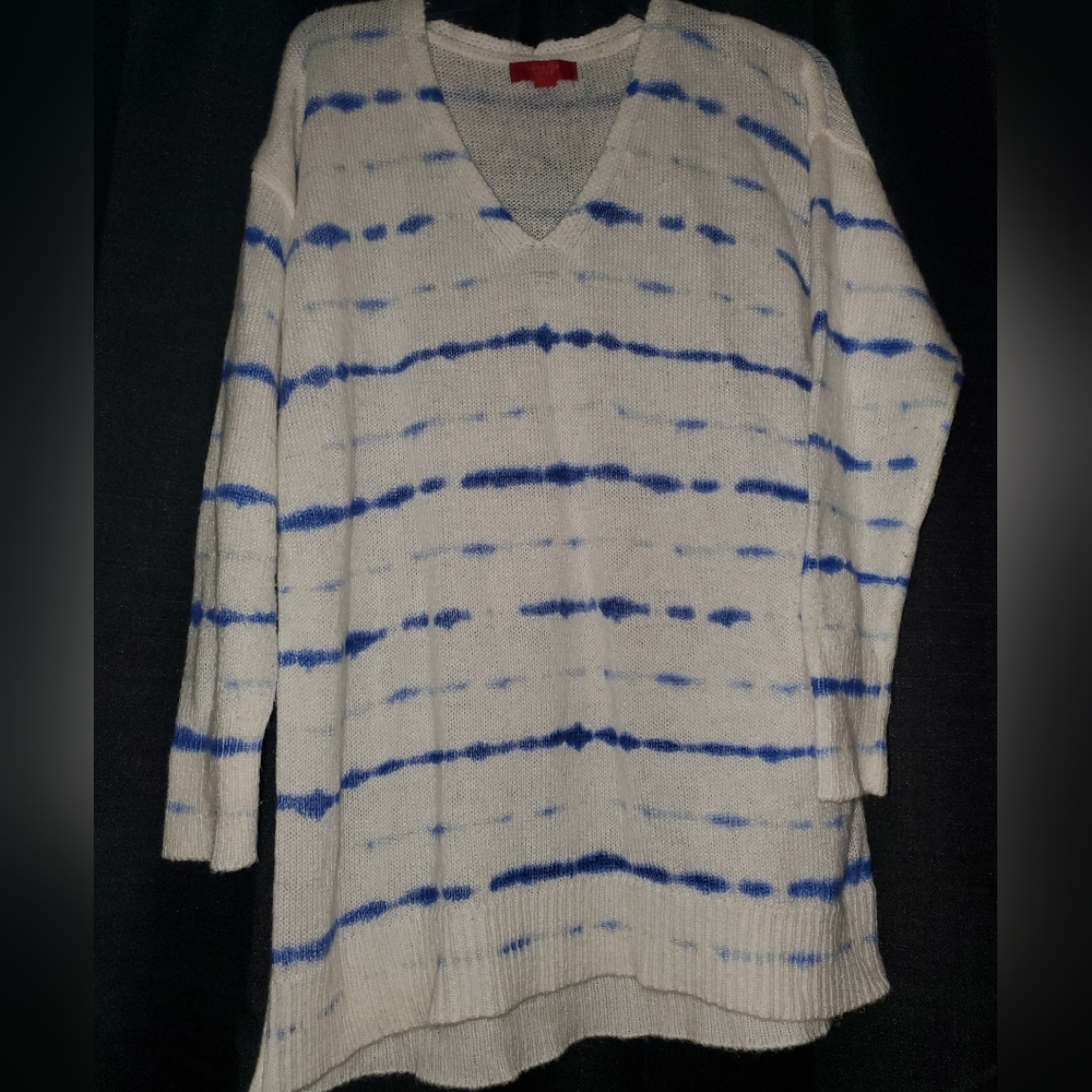 Jennifer Lopez Spring Coastal Knit Sweater